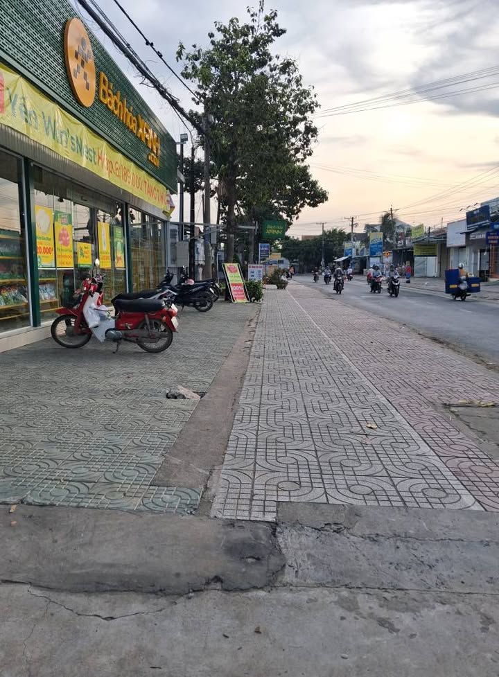 Nhà mặt tiền đường Hùng Vương, phường Hòa Thuận, 101m² giá 3 tỷ - Đầu tư sinh lời ngay!