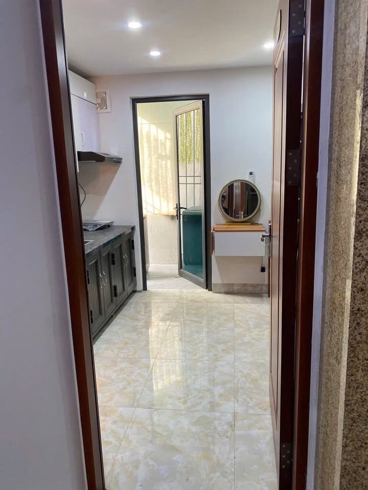 Room cho thuê tại Ngõ 228 Minh Khai, Hai Bà Trưng - Full nội thất, vào ở ngay!