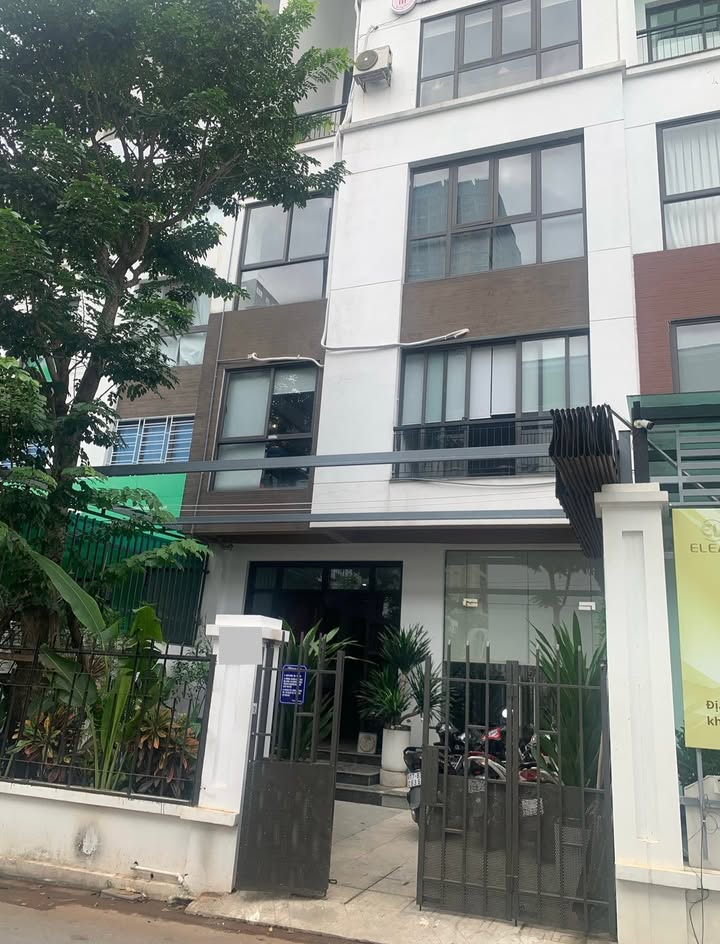 Văn phòng cho thuê Villa Làng Việt Kiều Mộ Lao 75m² giá từ 12 triệu - View thoáng mát