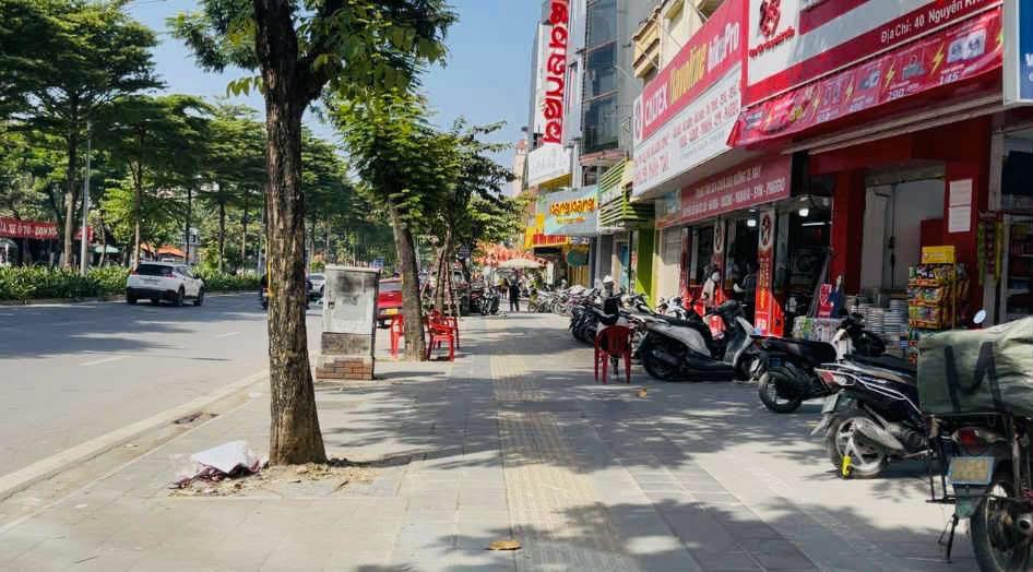 Bán nhà mặt phố Cầu Giấy 100m² giá 56.8 tỷ - Đầu tư sinh lời ngay!