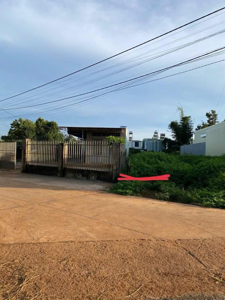 FrontHouse Đặng Trần Côn, Pleiku 150m² giá 1.75 tỷ - Cơ hội hiếm có!