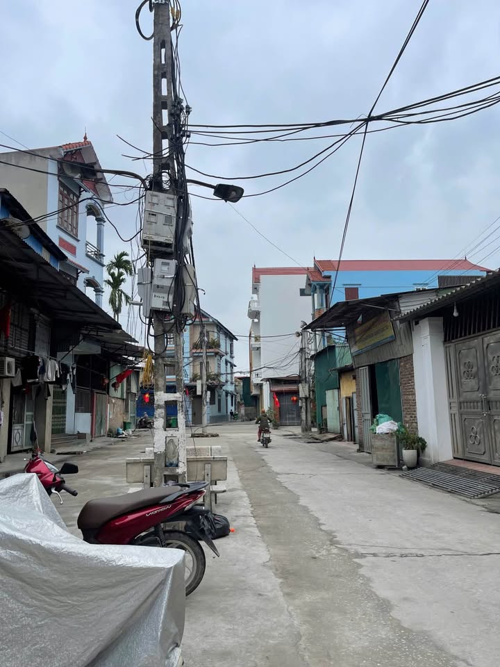 Nhà 4 tầng Văn Môn, Yên Phong 90m² giá 4 tỷ - Kinh doanh đỉnh cao!