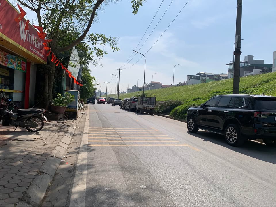 Nhà 4 tầng Ngọc Thụy, Long Biên 70m² giá 14 tỷ - Ô tô vào nhà, nội thất sang trọng!