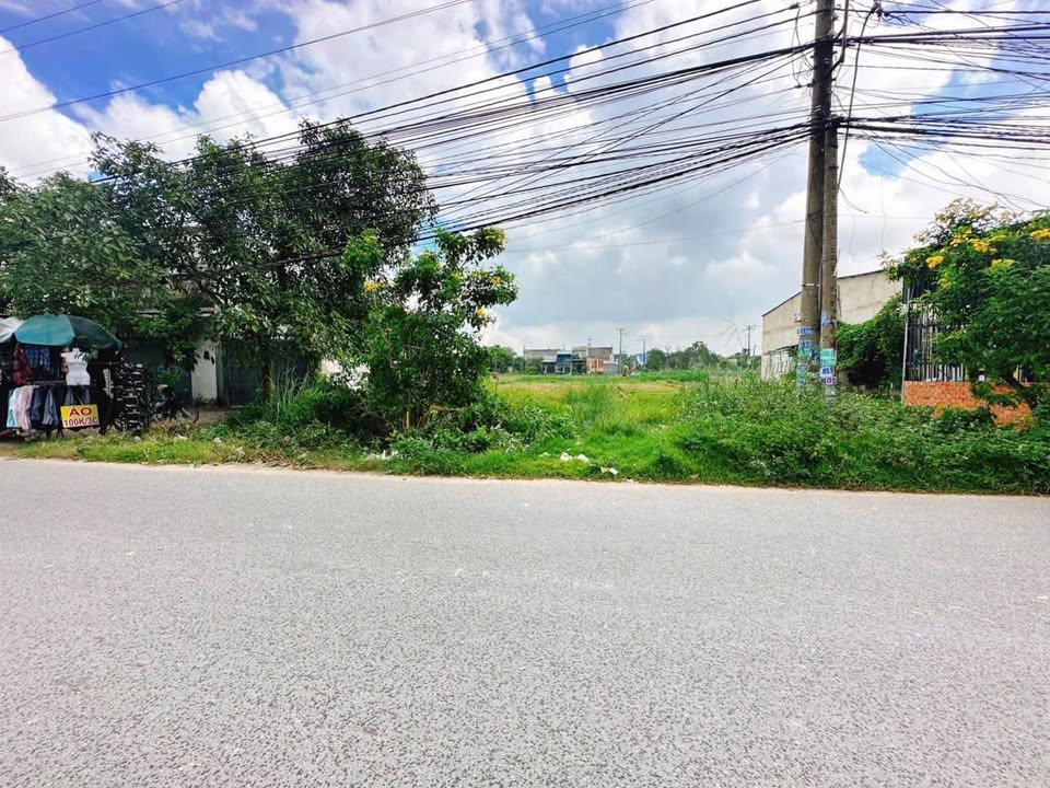Đất thổ cư mặt tiền đường Giồng Lớn, Đức Hòa, Long An 282m² giá 4.1 tỷ - Vị trí đẹp kinh doanh!