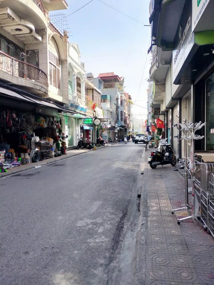 Nhà cho thuê tại Cẩm Tây, Cẩm Phả 65m² - Mặt tiền rộng, kinh doanh thuận lợi!