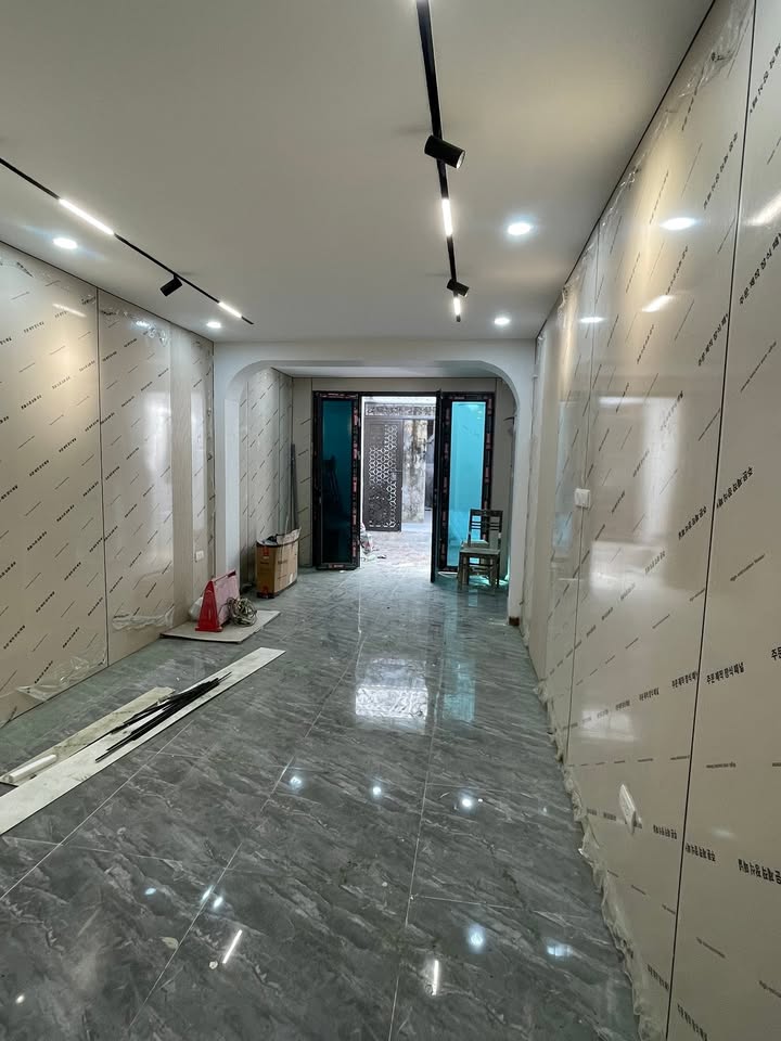 Chung cư Tập thể Ngõ 35 Phố Mai Động 85m² giá 4.86 tỷ - Sổ đỏ chính chủ đẹp!