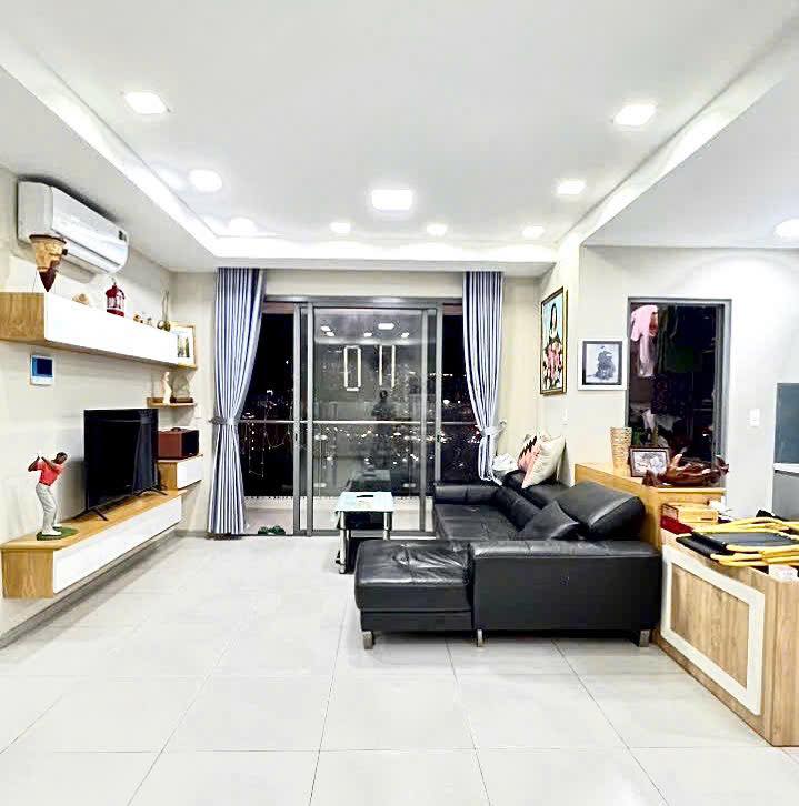 Căn hộ The Tresor quận 4 117m² giá thuê tốt - Vào ở ngay!