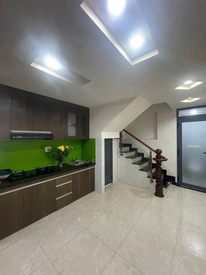 Nhà nguyên căn Hoàng Hoa Thám, Bình Thạnh 32m² giá 14 triệu - Hẻm an ninh yên tĩnh!