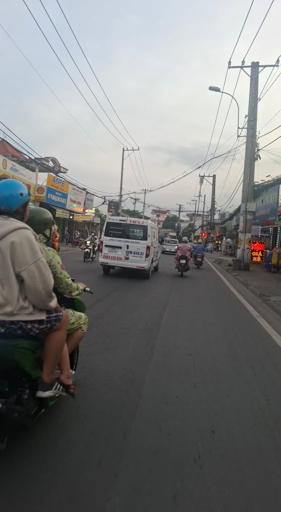 Nhà cấp 4 gác lửng mặt tiền kinh doanh tại Bình Chiểu, Thủ Đức 100m² - Giá chỉ 7.9 tỷ!