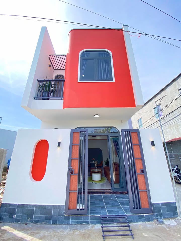 Nhà trệt 1 lầu góc 2 mặt tiền KDC 923, An Bình, Cần Thơ - Giá chỉ 2.52 tỷ!