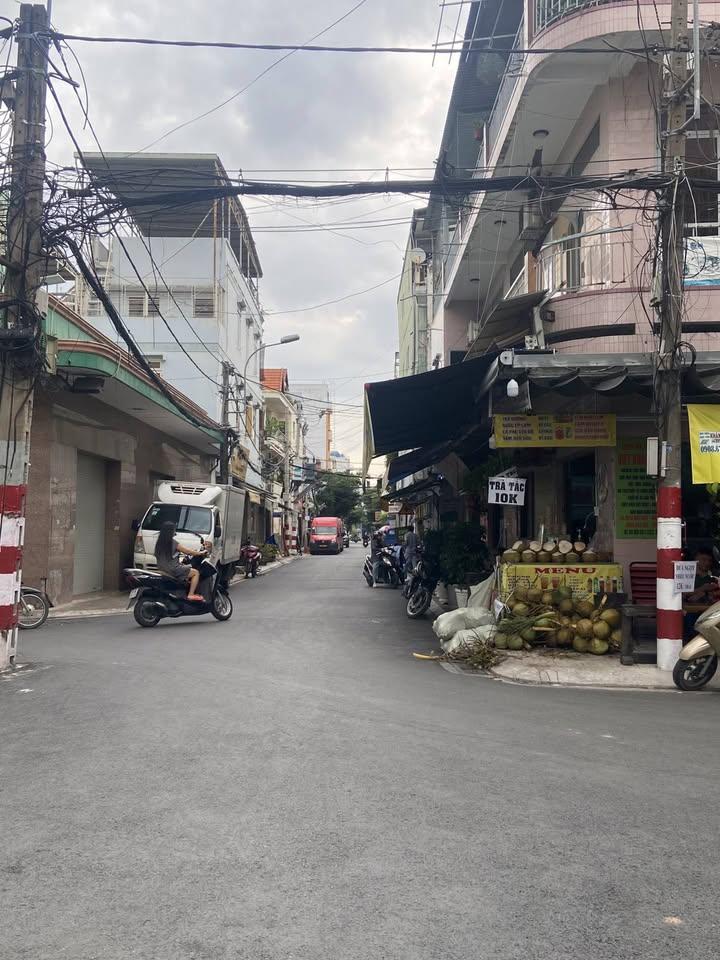 Nhà 2 tầng Hẻm 3m Lê Lai, Tân Bình 40m² giá 4.3 tỷ - Cơ hội đầu tư tuyệt vời!