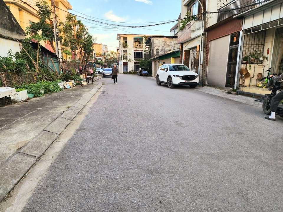 Nhà 2 tầng tại phường Thành Vinh 127m² giá 6 tỷ - Vị trí đắc địa, tiện nghi đầy đủ!