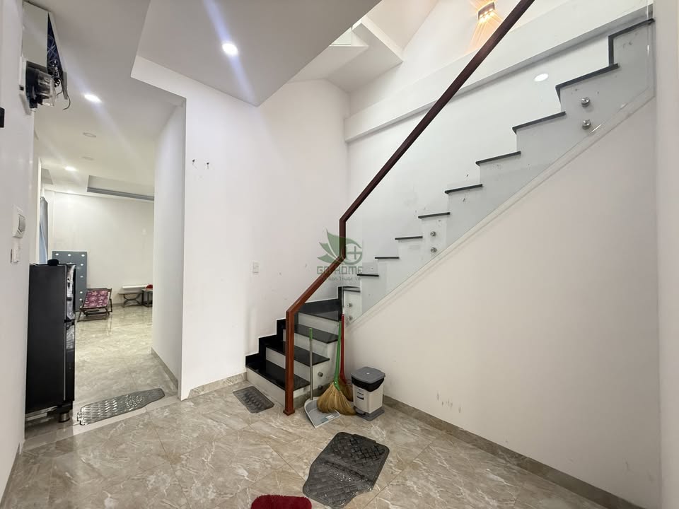 Cho thuê nguyên tòa 5 căn hộ + 1 mặt bằng tại Phước Hòa - Giá 25 triệu/tháng