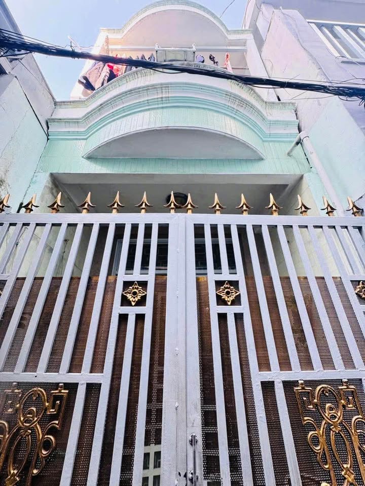 Nhà riêng Đinh Tiên Hoàng, Bình Thạnh 32m² giá 3.8 tỷ - Sẵn sàng vào ở ngay!