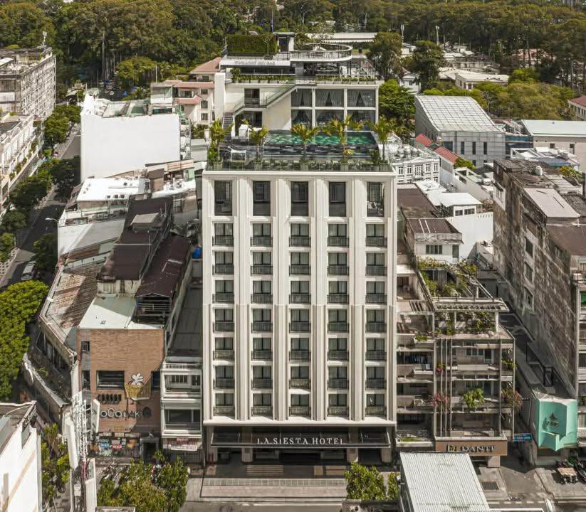 Khách sạn 5 sao mặt tiền Lý Tự Trọng, Quận 1 - Diện tích 400m², giá chỉ 1.500 tỷ!