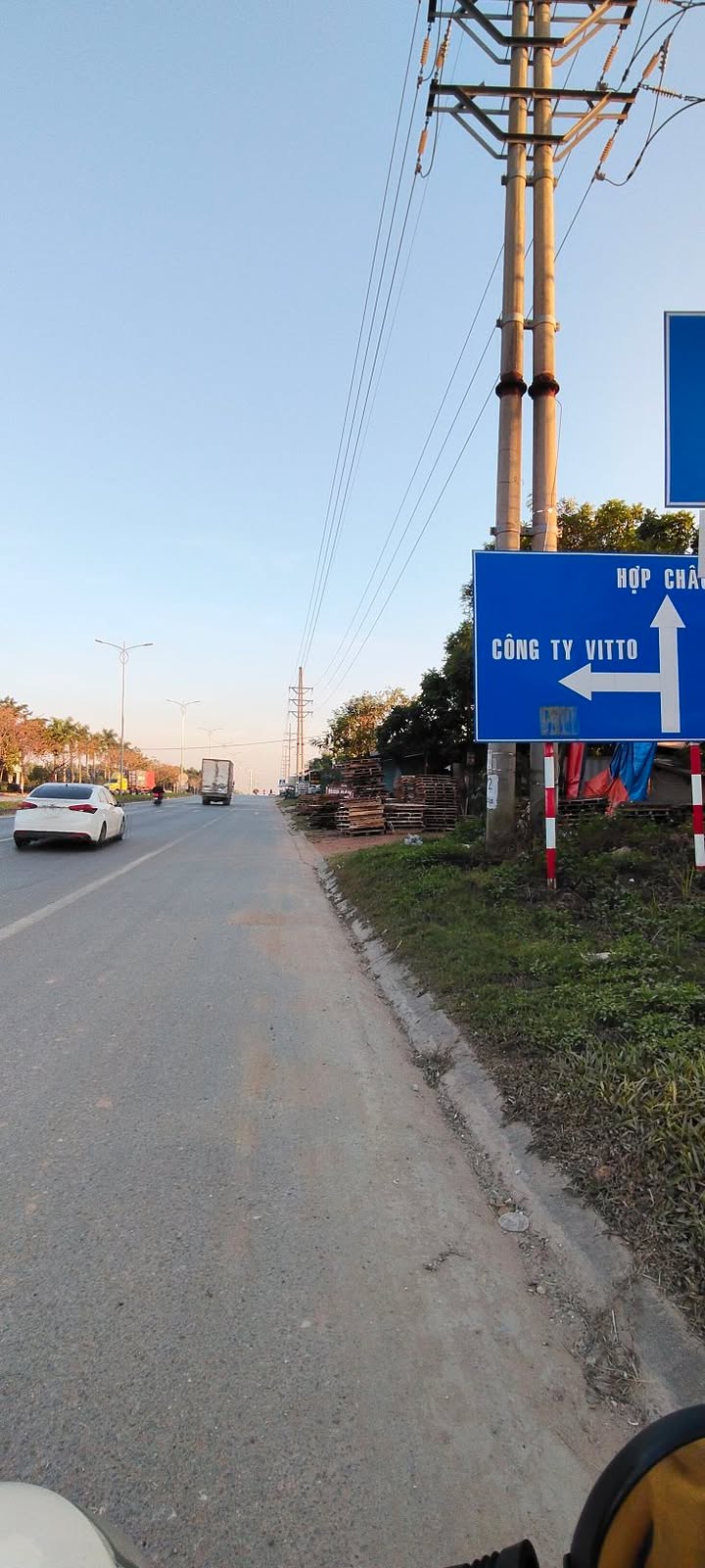 FrontHouse KCN Tam Dương 2 240m² giá 4 tỷ - Nhà cấp 4, kinh doanh thuận lợi!