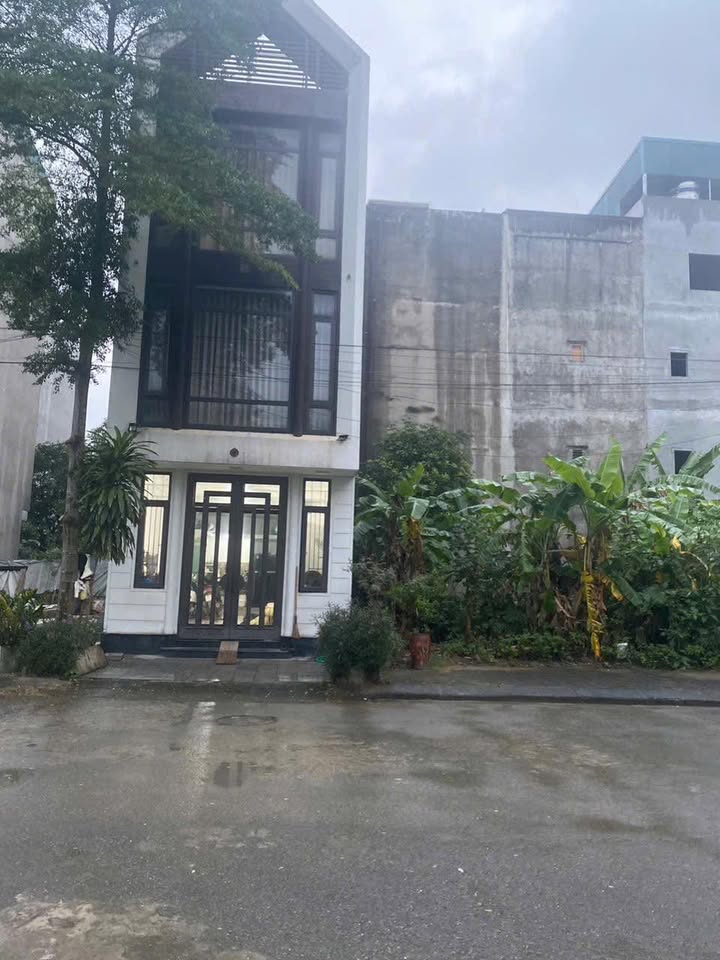 Lô đất dịch vụ Yên Nghĩa 50m² giá 12 tỷ - Mặt tiền hiếm, vị trí đắc địa!