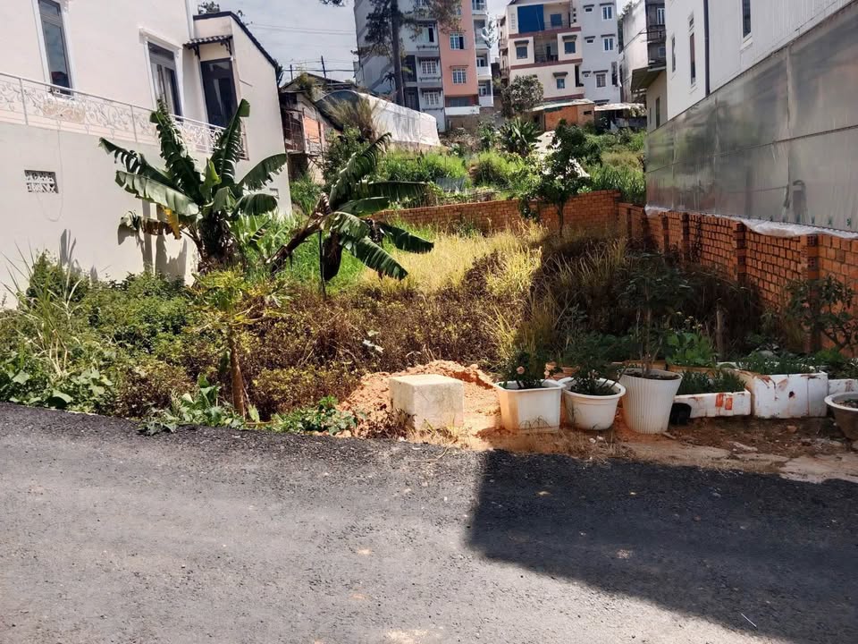 Bán đất hẻm đường Lê Thị Riêng, Đà Lạt 206m² - Giá tốt, pháp lý rõ ràng!