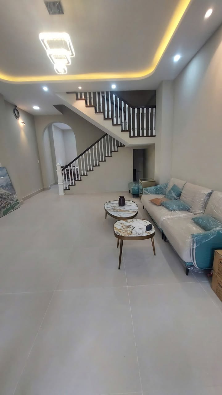 Nhà Phố Mặt Tiền KQH Đường Mạc Đĩnh Chi, Đà Lạt 80m² giá 13.5 tỷ - Cơ hội đầu tư lý tưởng!