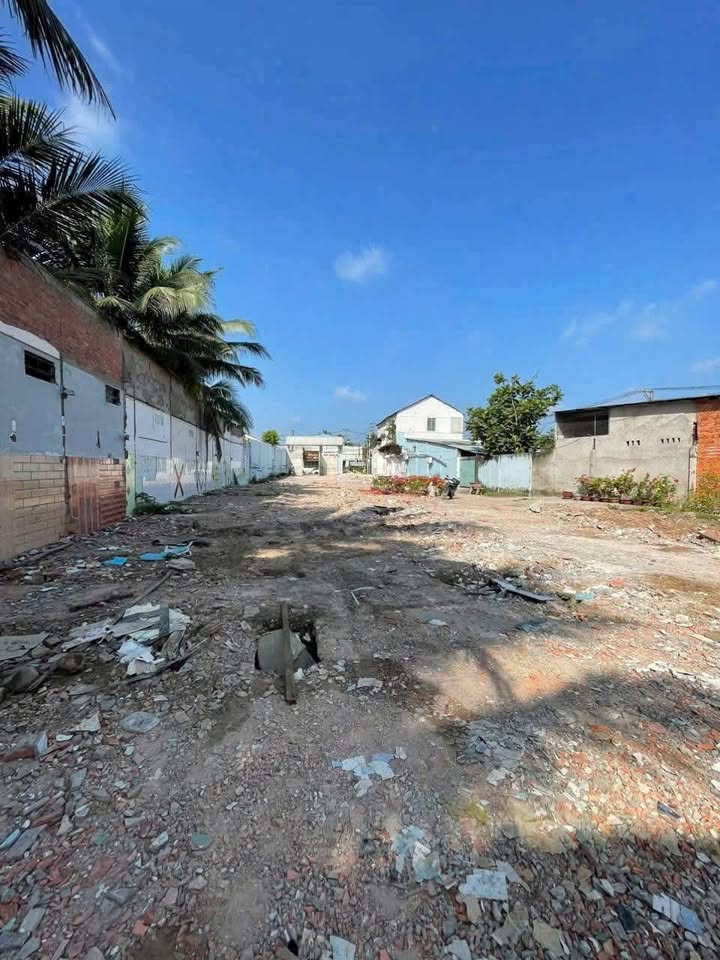 Đất nền 1.400m² mặt tiền Quốc lộ 60, Mỏ Cày Nam - Giá chỉ 8.4 tỷ!