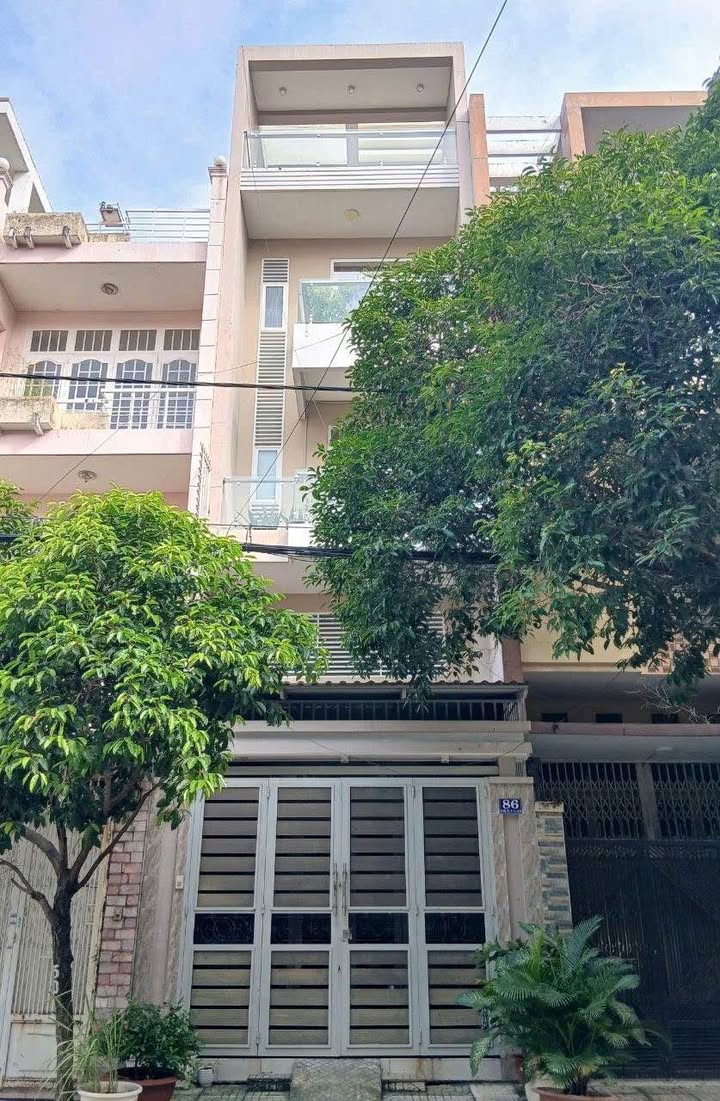 Nhà phố đường Số 22, phường 11, quận 6, 106m² giá 13.5 tỷ - Đầu tư sinh lời ngay!