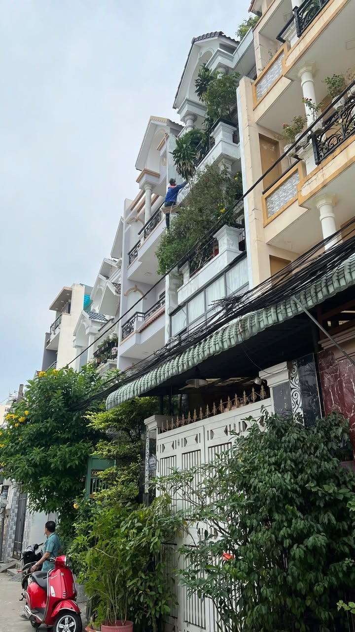 Đất Lê Đình Cẩn, Bình Tân 74m² giá 4.x tỷ - Sổ đỏ chính chủ, oto vào tận nhà!