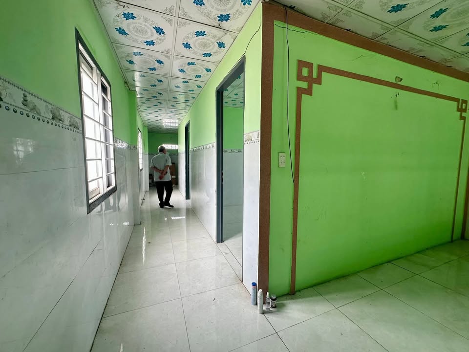 Nhà Phú Giáo 200m² giá 2.6 tỷ - Sẵn sàng ở ngay!