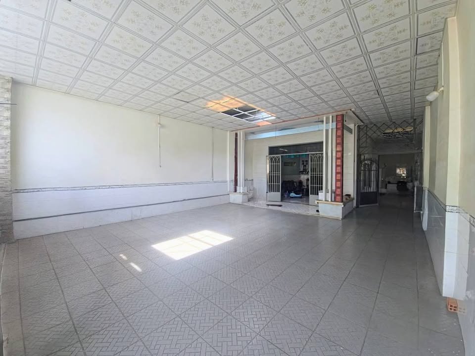 Nhà cấp 4 Tân Hòa 187.2m² giá 6.6 tỷ - Vị trí đẹp gần trường học!