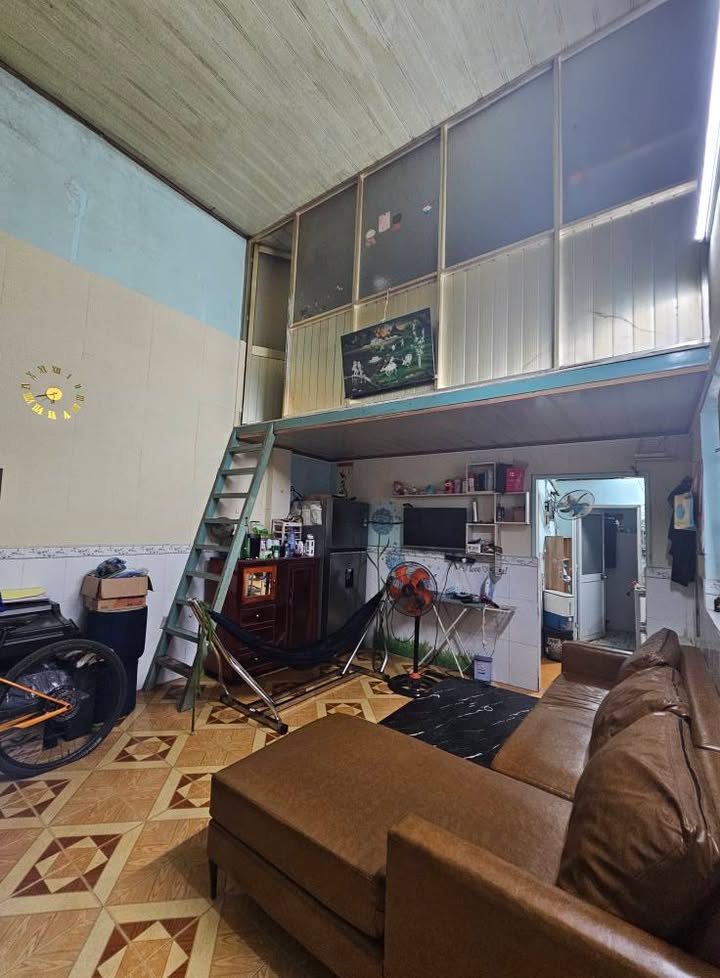 Nhà riêng Đông Hòa Dĩ An 44m² giá 1.1 tỷ - Sổ riêng chính chủ!