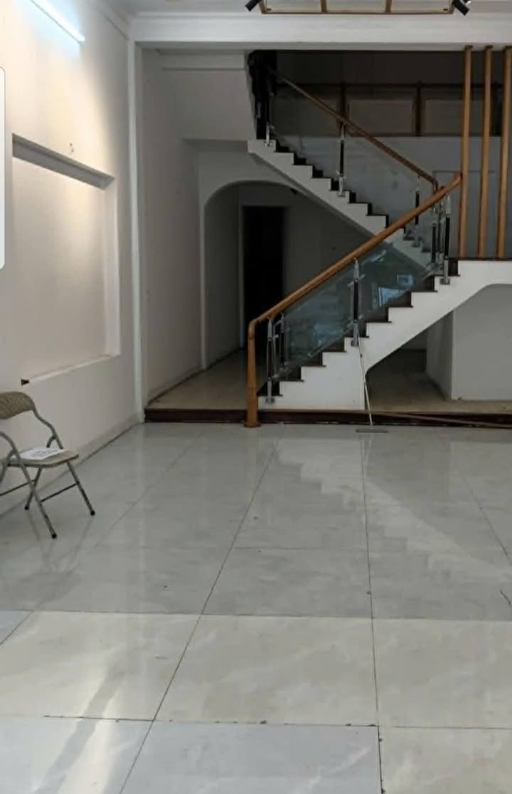 Nhà cho thuê 3 tầng đường Nguyễn Hữu Dật, Hòa Cường 100m² - Vào ở ngay!