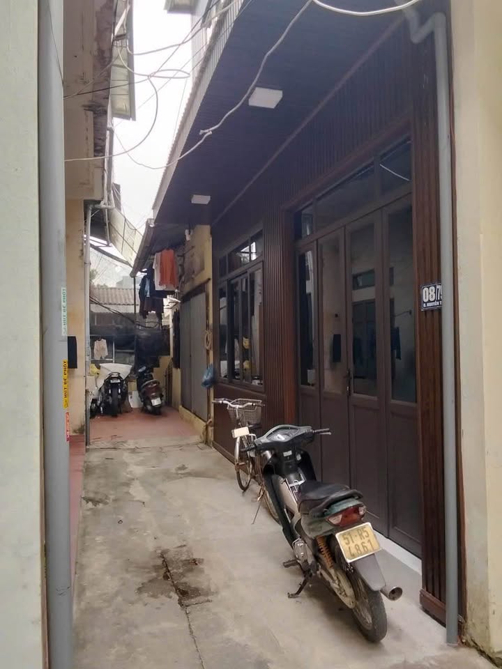 Nhà 2 tầng đường Nguyễn Trãi, Phú Sơn, Thanh Hóa 42m² giá 1.6 tỷ - Thiết kế hiện đại, thuận tiện giao thông!