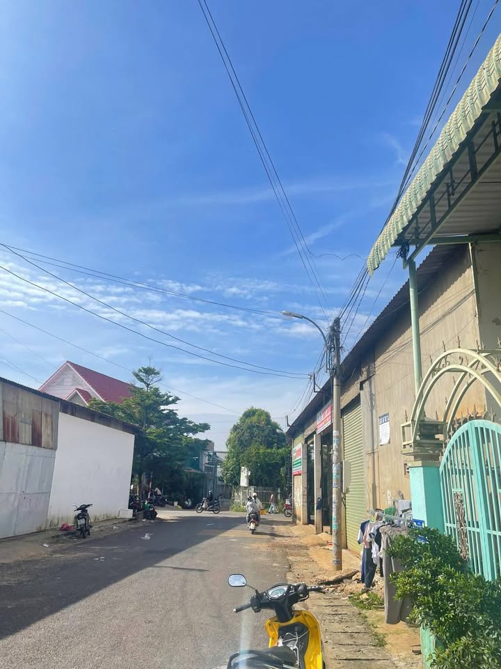 Bán đất tặng nhà cấp 4 mặt tiền Phạm Hùng Liên Nghĩa 163m² - Kinh doanh sầm uất!