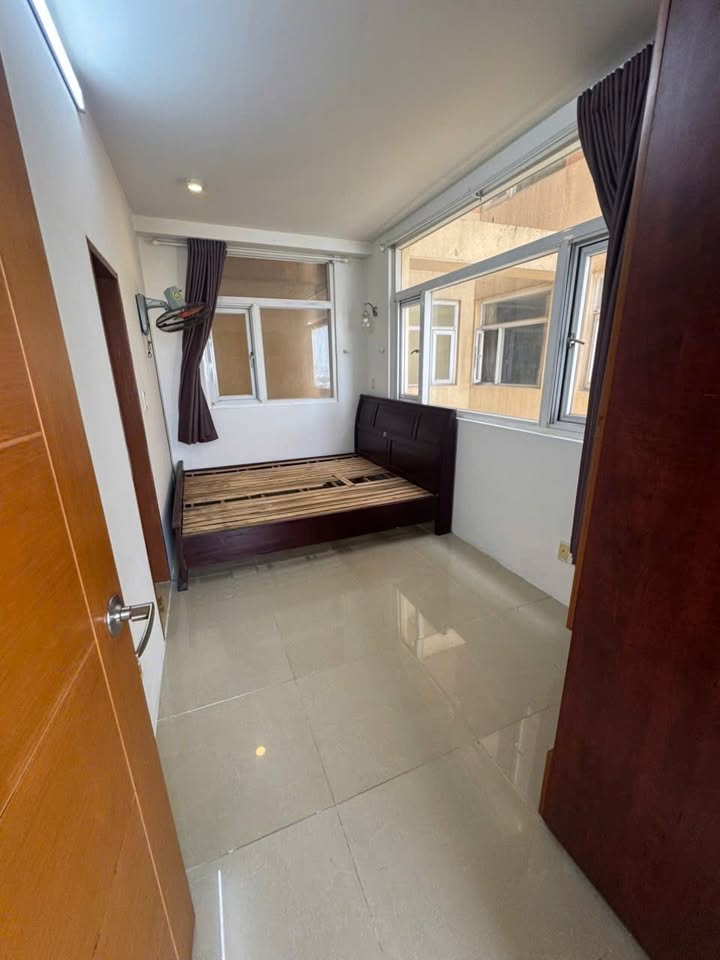 Căn hộ Penthouse Hoàng Kim Thế Gia Bình Tân 135m² giá 14 triệu - View thoáng mát, vào ở ngay!