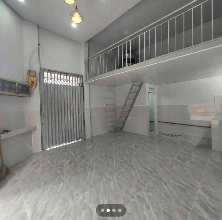 Nhà cho thuê mặt tiền hẻm Kênh Nước Đen, Bình Tân 31m² - Phù hợp kinh doanh và sinh sống!