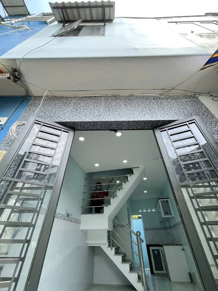 Nhà bán hẻm 2155 Huỳnh Tấn Phát, Nhà Bè 22m² - Giá chỉ 890 triệu!