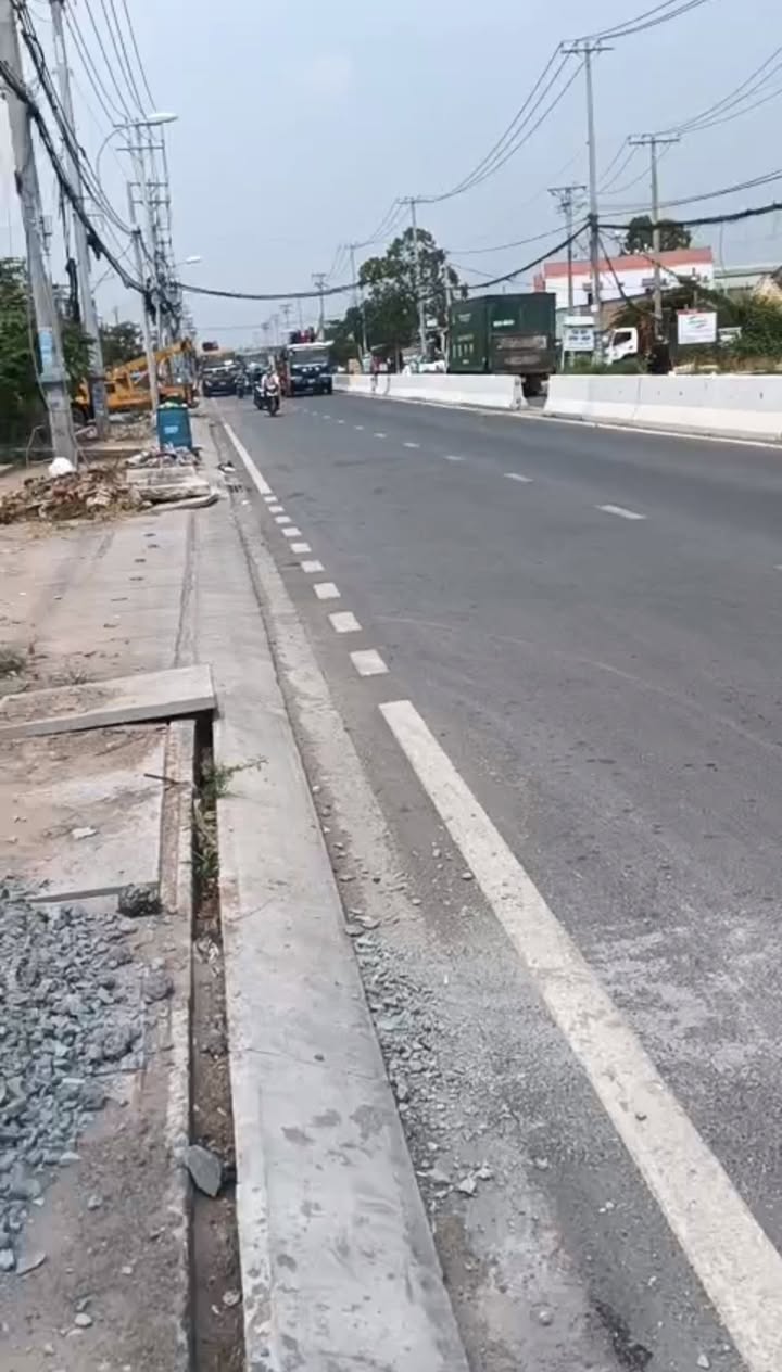 Bán xưởng Bình Chánh 4000m² giá chỉ 1XX tỷ - Cơ hội đầu tư siêu tốt!