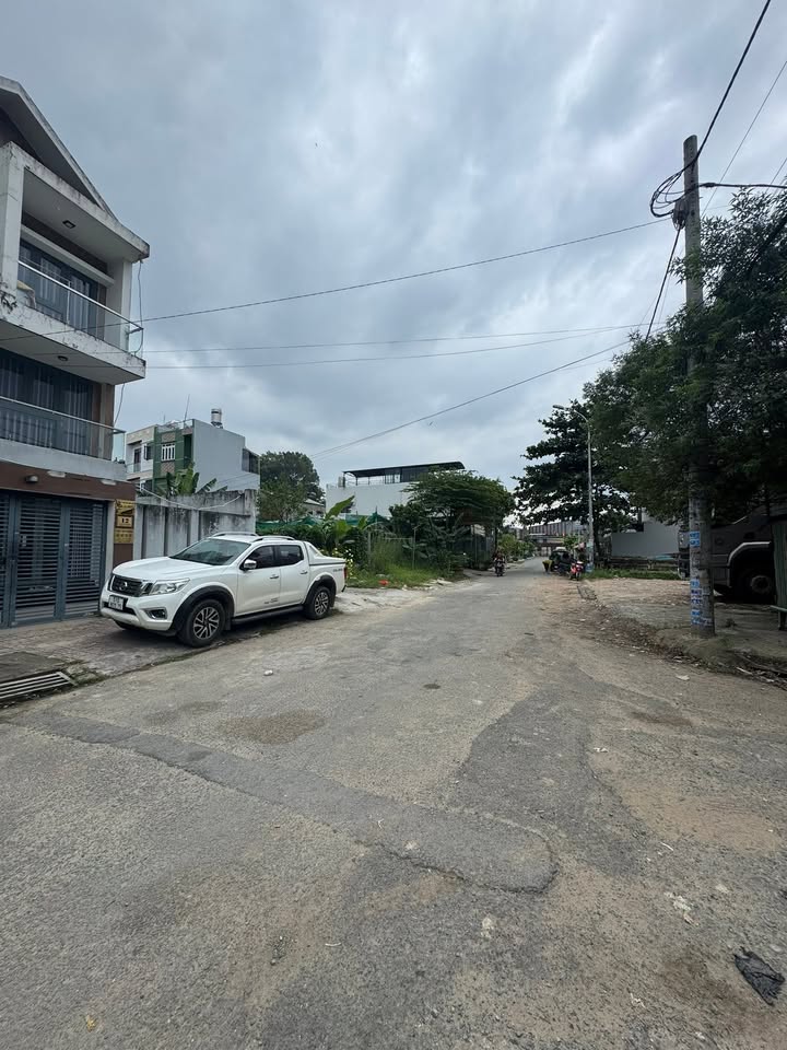 Đất nền mặt tiền đường Lê Thị Hoa, Thủ Đức 150m² giá 7.95 tỷ - Sổ hồng riêng chính chủ!