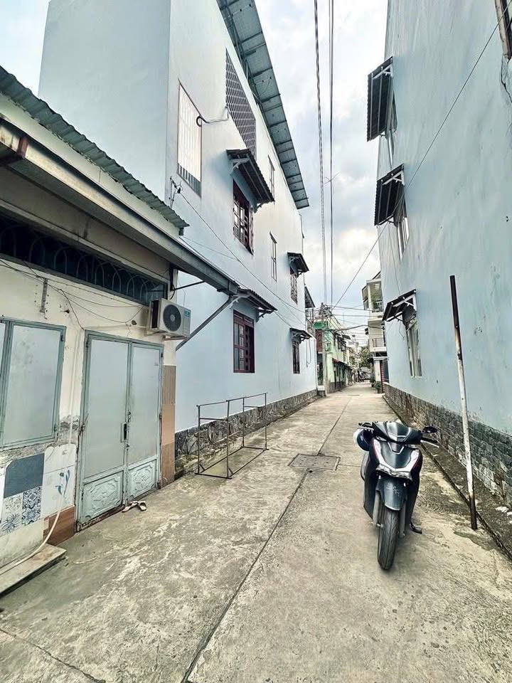 Nhà phố Nguyễn Thị Đặng, Quận 12, 52m² - Hẻm xe tải, giá chỉ 4.2 tỷ!