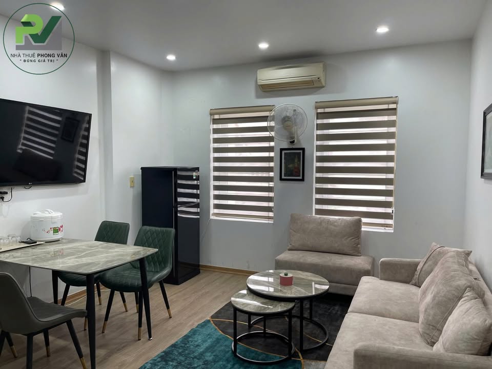 Căn hộ cho thuê 174 Văn Cao 50m² giá 10 triệu - Full nội thất, ô tô đỗ cửa!