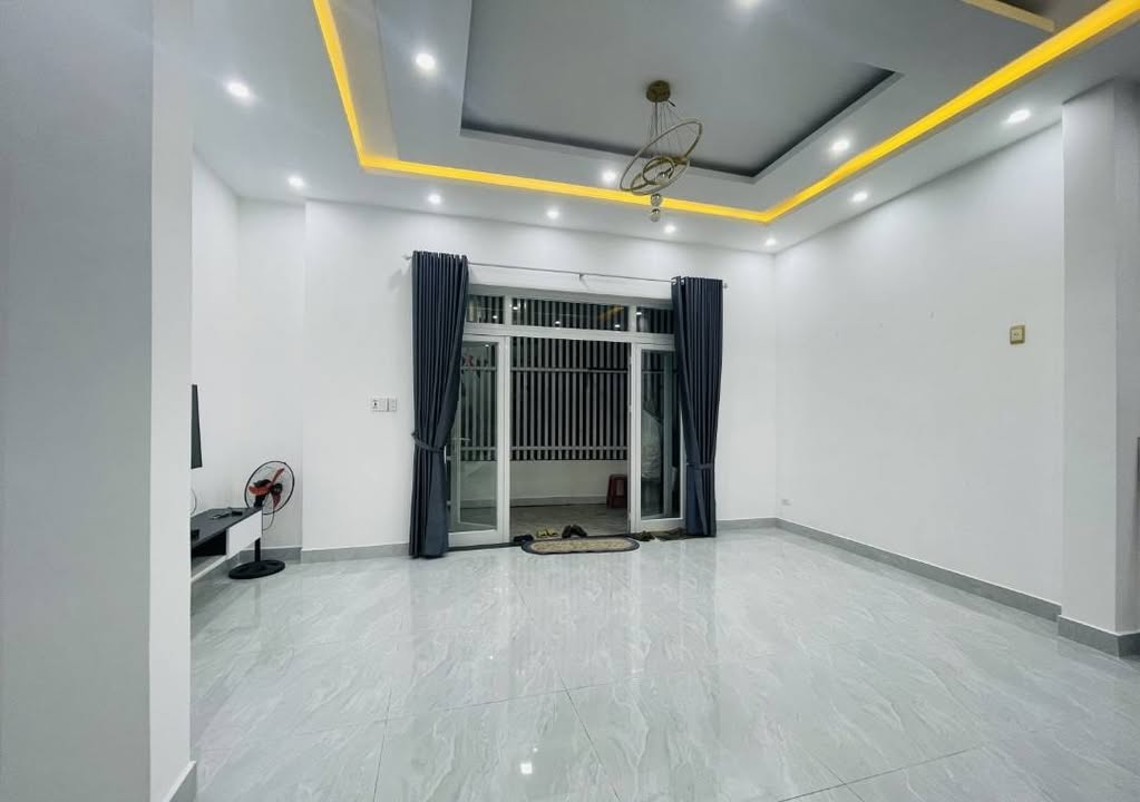 Nhà 2 tầng mặt tiền Điện Biên Phủ 86m² giá 4 tỷ - Nhà đẹp vào ở ngay!