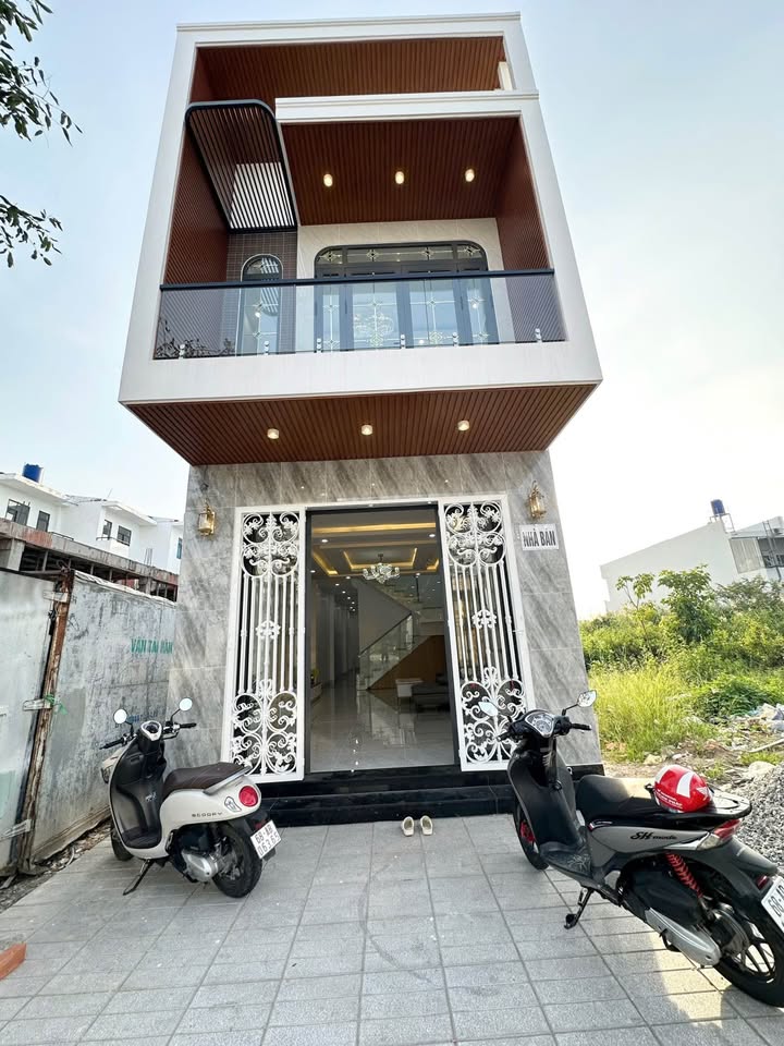 Nhà mới hoàn thiện Khu đô thị lấn biển Tây Bắc Rạch Giá 90m² giá 3.45 tỷ - An cư lý tưởng!