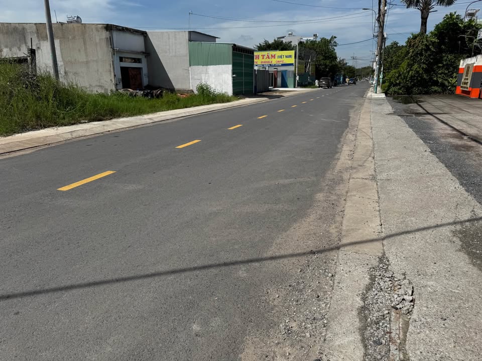 Nhà mặt tiền đường Trương Thị Như, Hóc Môn 156m² giá 4.9 tỷ - Sổ hồng riêng, kinh doanh thuận lợi!