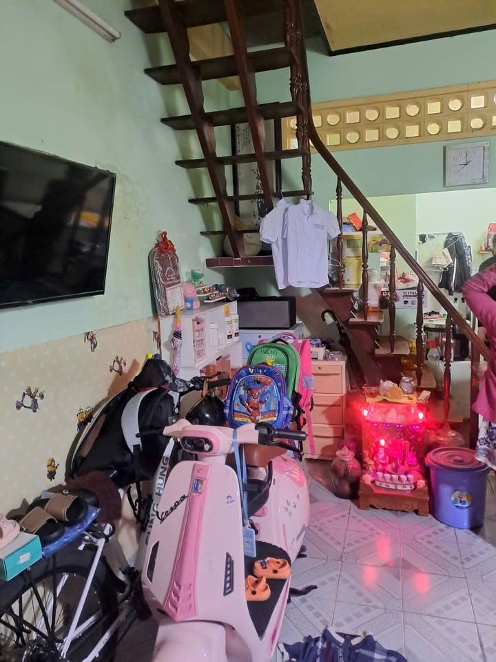 Nhà cho thuê hẻm Ba Gác Âu Dương Lân Q8 28m² giá 6 triệu - Không gian sống thoải mái