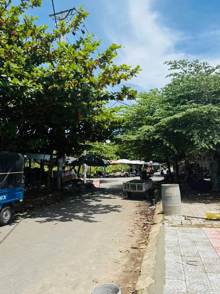 Đất mặt tiền chợ Miếu Bông, Hòa Phước, Đà Nẵng 97m² giá 4.5 tỷ - Đầu tư sinh lời ngay!