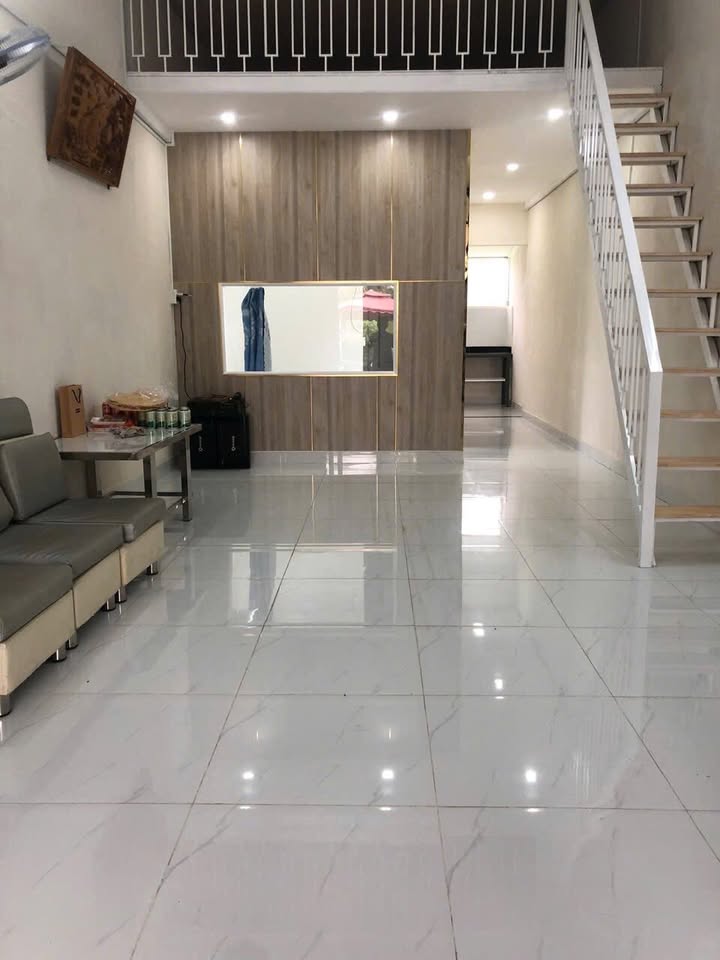 Nhà riêng Hóc Môn 68m² giá 1.4 tỷ - Hẻm xe hơi, chính chủ!