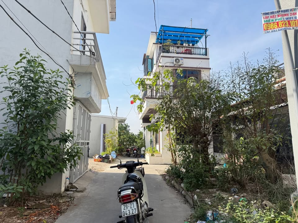 Đất nền Tổ 9 Quang Minh Mê Linh 50.4m² giá 2.2 tỷ - Cơ hội đầu tư hấp dẫn!