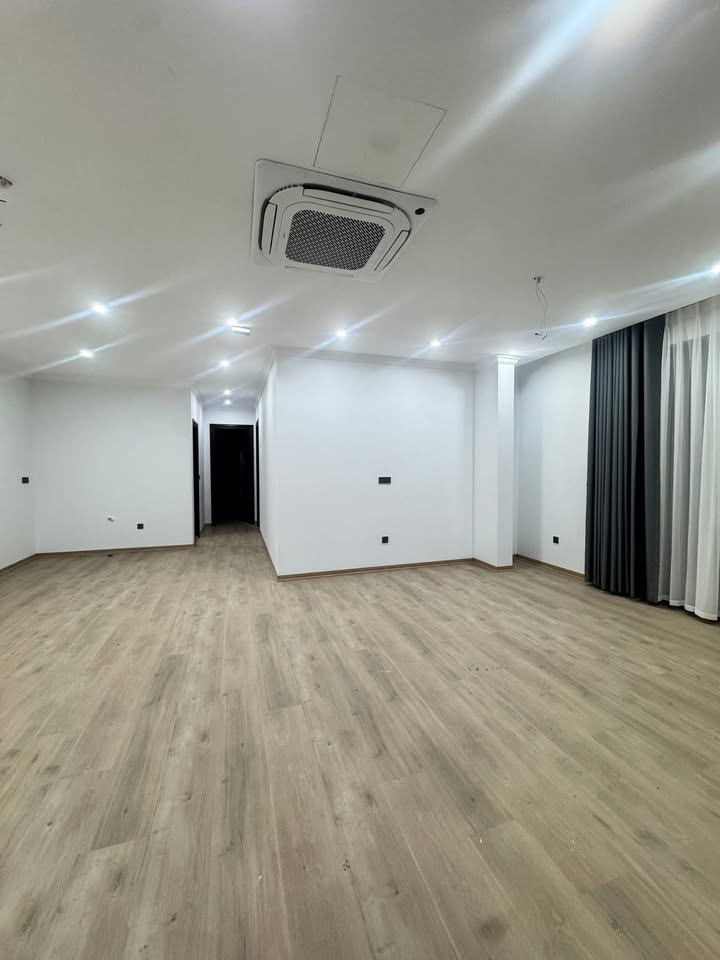 Cho thuê văn phòng CC đường Võ Cường 100m² giá 12 triệu - Phù hợp cho mọi nhu cầu!