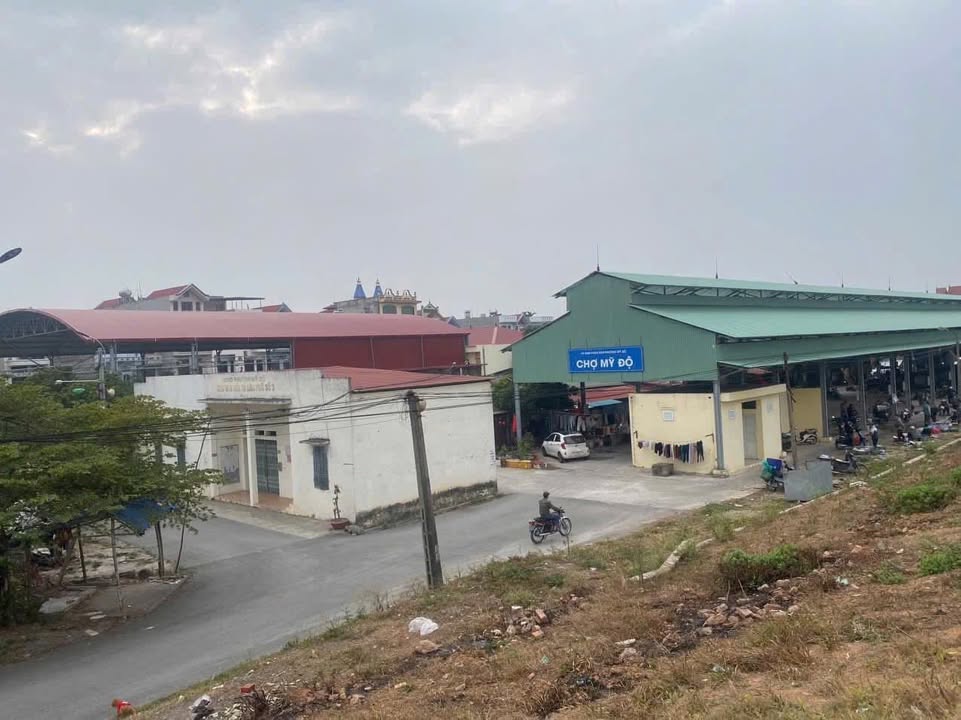 Đất góc 2 mặt tiền tại chợ Mỹ Độ, Bắc Giang 88m² giá 2.5 tỷ - Cơ hội đầu tư tuyệt vời