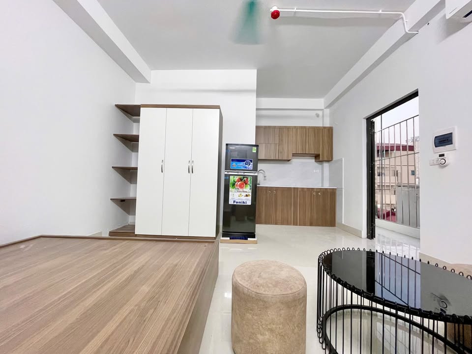 Nhà mặt tiền đường Kim Giang cho thuê - Full nội thất hiện đại!