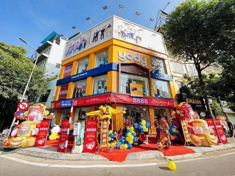 Cho thuê mặt phố Thái Hà, Đống Đa 75m² giá 100 triệu - Lô góc 2 mặt tiền đắc địa!